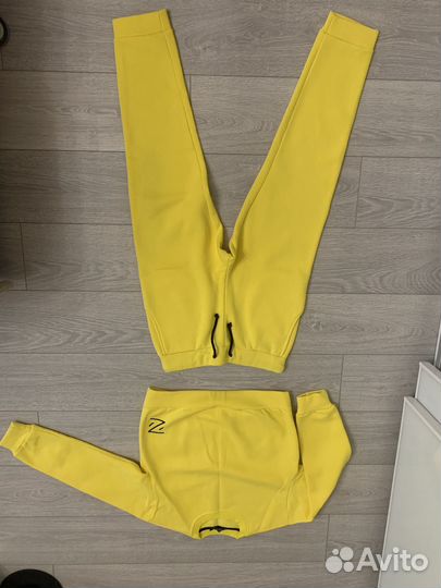 Утепленный костюм женский 42 р S
