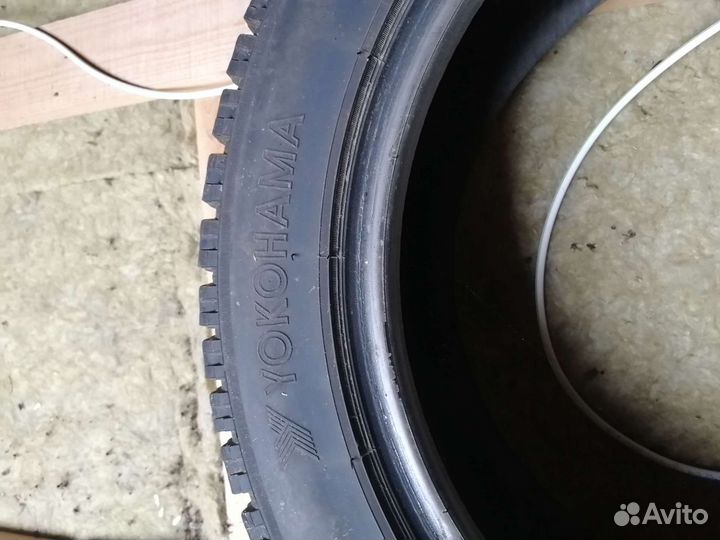 Yokohama Ice Guard IG10 225/55 R18