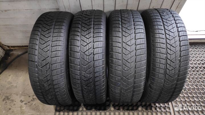 Pirelli Scorpion Winter 235/65 R17 104H