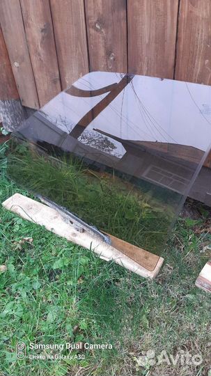 Боковые стекла