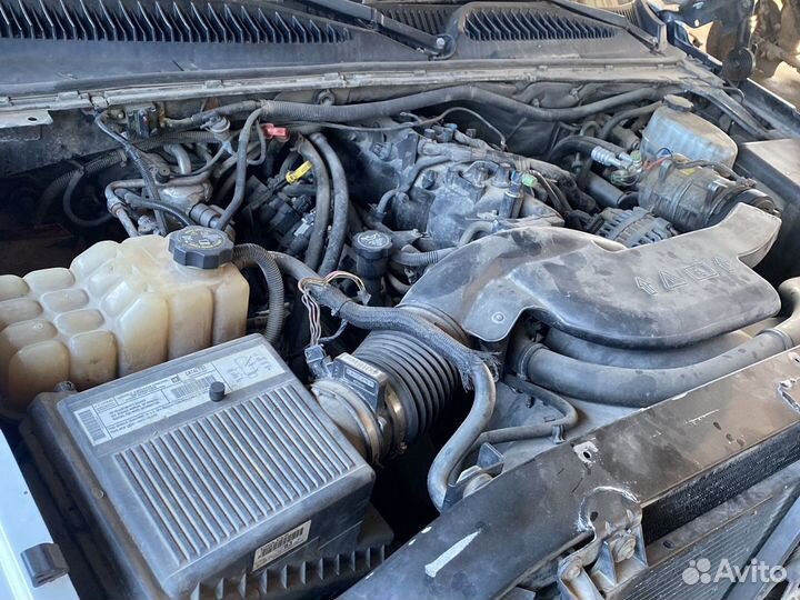 Навесные запчасти Кадиллак Эскалейд 2