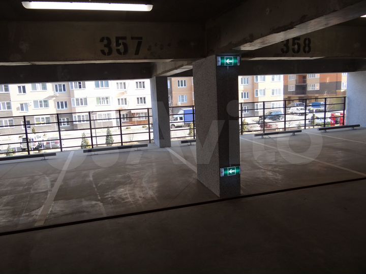 Машиноместо, 14 м²