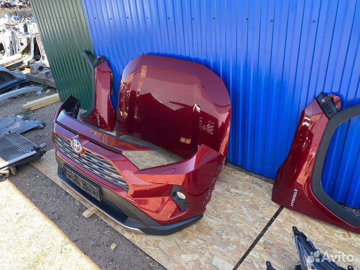 Передняя часть комплектомТойота Рав 4 50