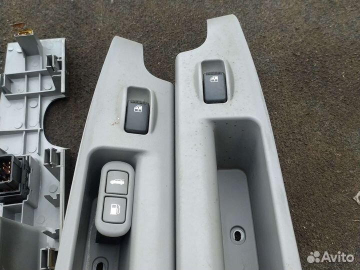 Блок стеклоподъёмников KIA sorento 2005г. 2.5 aт