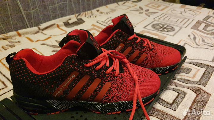 Кроссовки летние легкие