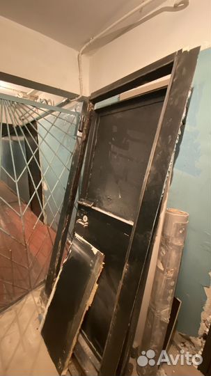 Металлическая дверь бу