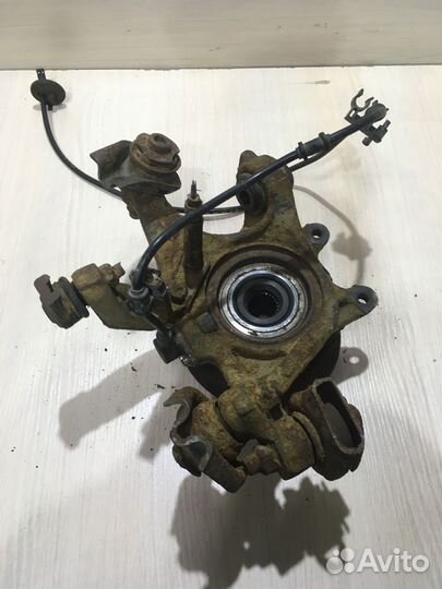 Кулак ступица задний левый Mercedes W210