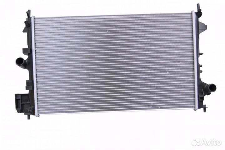 Sakura Радиатор mitsubishi outlander