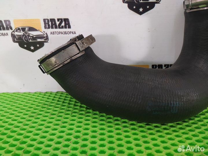 Патрубок интеркулера Audi Q7, Volkswagen Touareg