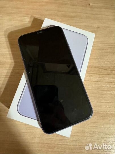 iPhone 11, 64 ГБ