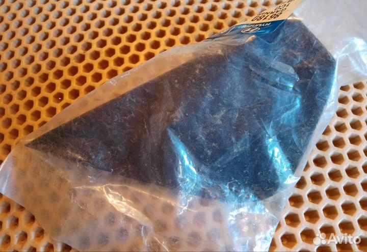 Крышка зеркала левая Hyundai Getz 2002-2011