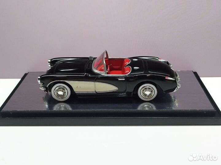 1:43 Chevrolet Corvette 1957