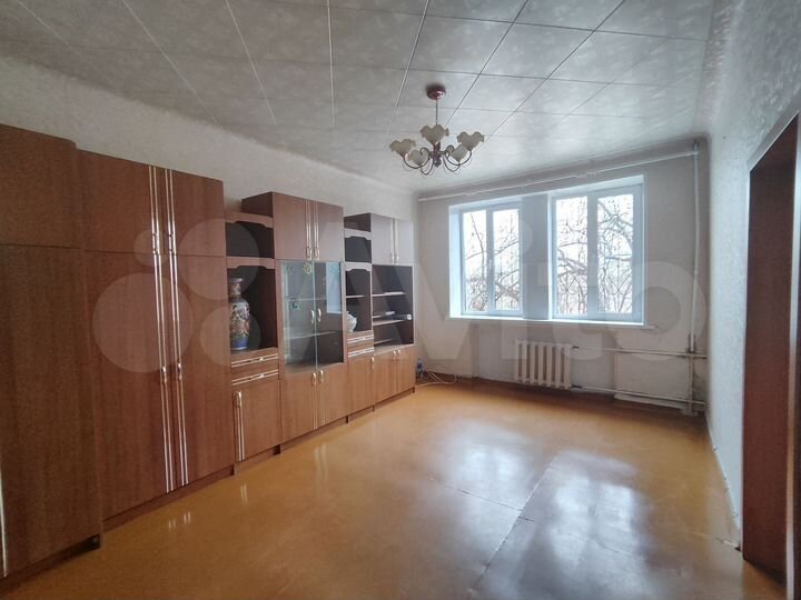 4-к. квартира, 79,8 м², 1/3 эт.