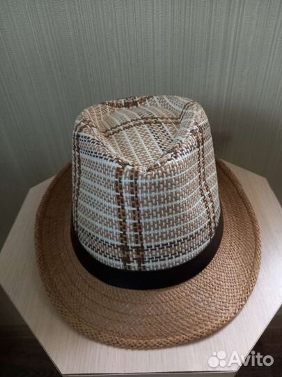 Шляпа женская соломенная