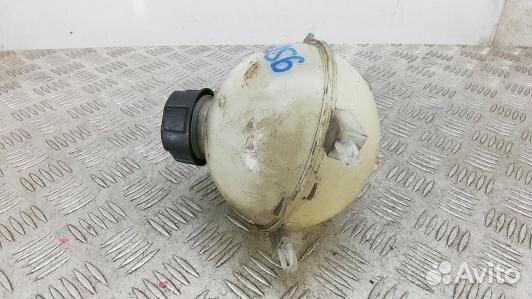 Бачок расширительный peugeot 5008 (9SV02NP01)