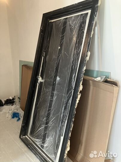 Дверь входная от застройщика