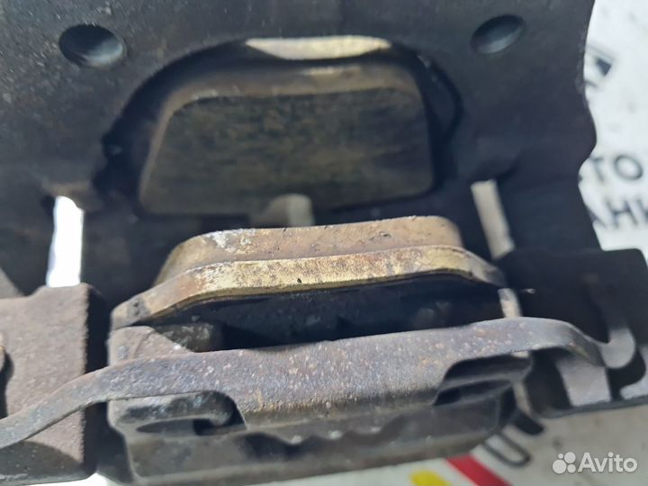 Суппорт задний правый Bmw X5 E70 N52B30 2008