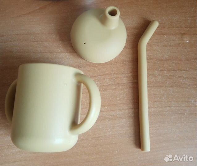 Кружка-поильник с трубочкой