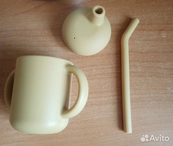 Кружка-поильник с трубочкой