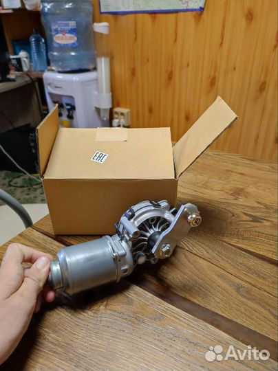 Мотор стеклоочистителя передний Mitsubishi