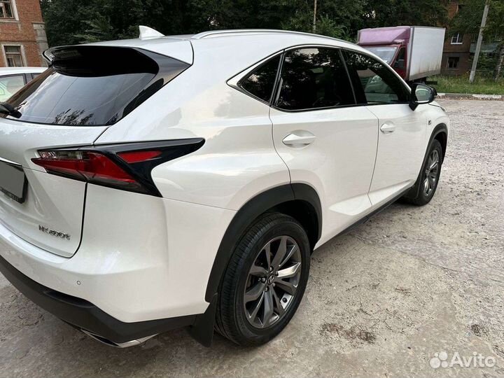 Lexus NX, 2017