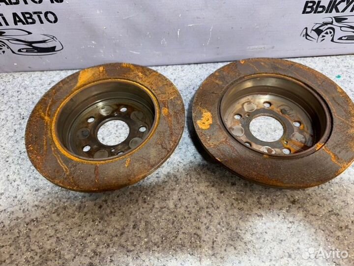 Тормозные диски заднее Toyota Camry V70