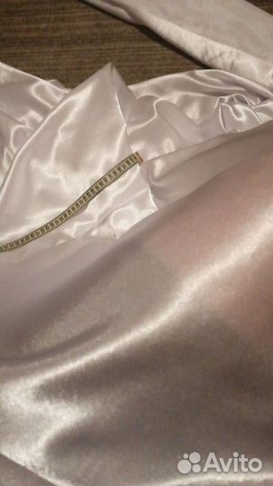 Белый атлас