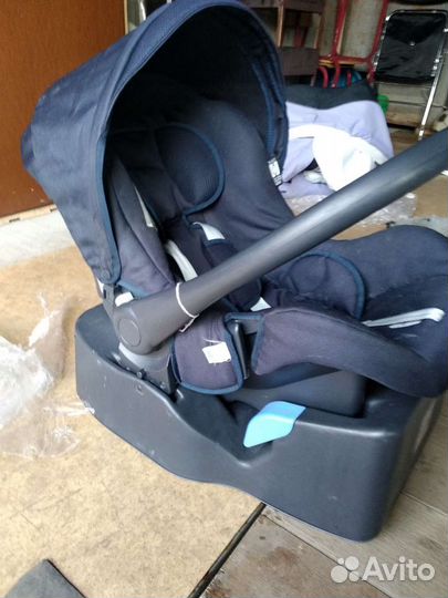 Автокресло для новорожденных