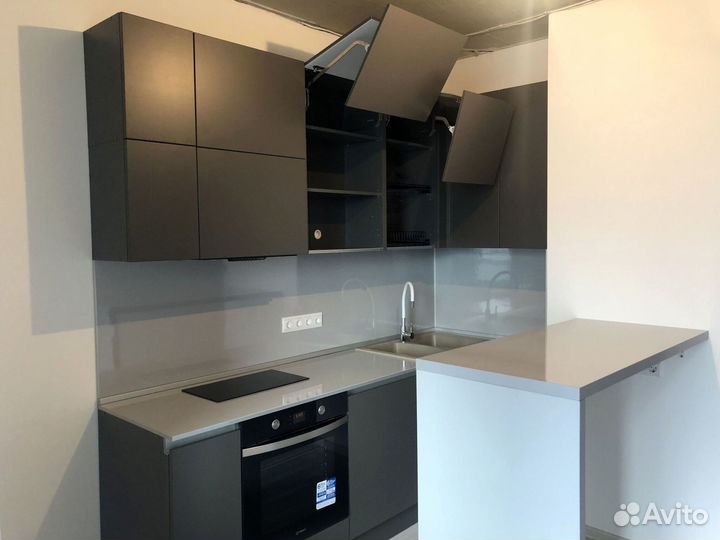 Кухонный гарнитур от фабрики мебели