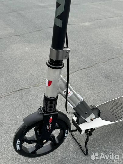 Самокат городской взрослый Roces