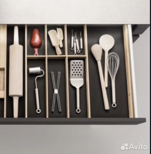 Разделители Leicht в ящик для столовых приборов