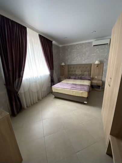 Гостиница, 550 м²