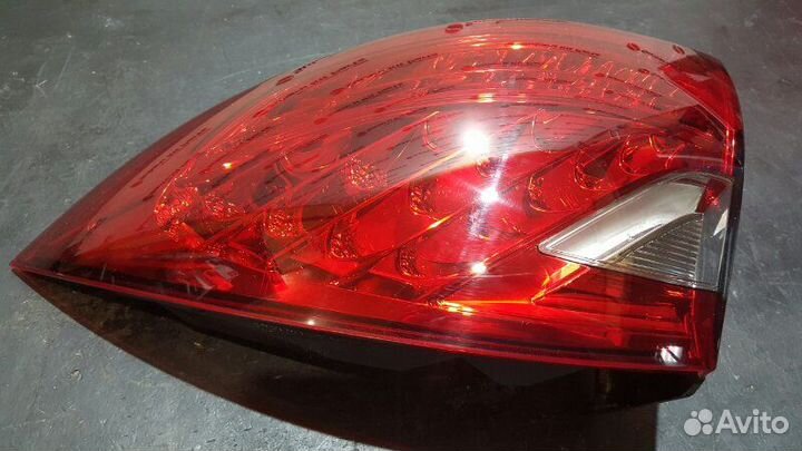 Фонарь задний правый Porsche Cayenne 958 3.0