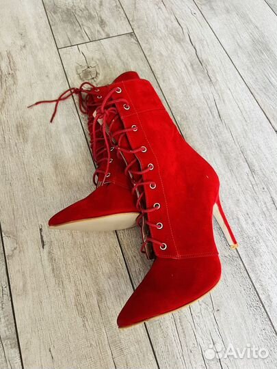 Ботильоны женские красные