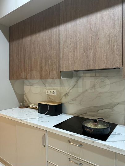 3-к. квартира, 95 м², 2/10 эт.