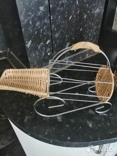 Подставка под вино