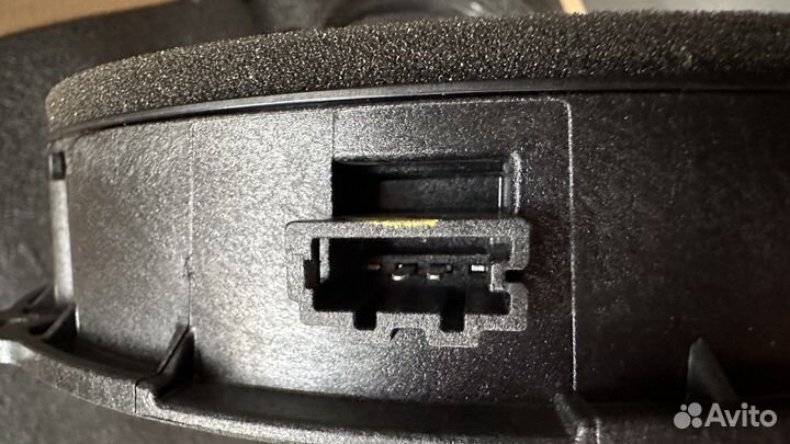 Динамик в авто штатный kia ceed передняя дверь