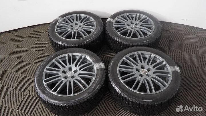 Комплект колес Michelin Latitude X-Ice North 275/4