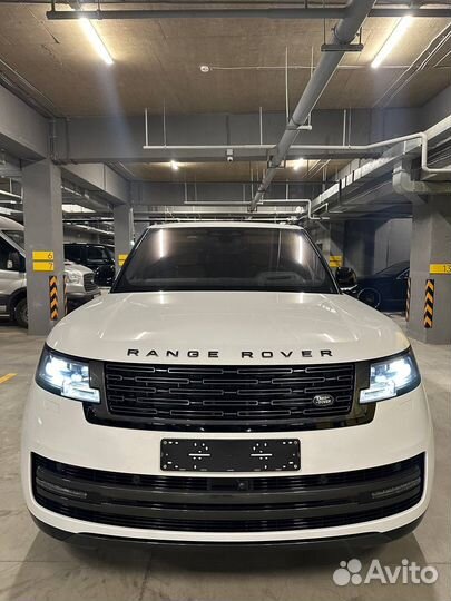 Land Rover Range Rover 4.4 AT, 2023, 300 км