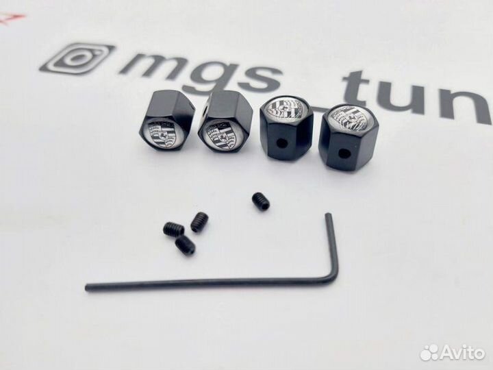 Колпачки на ниппель Porsche Black ч/б антикража