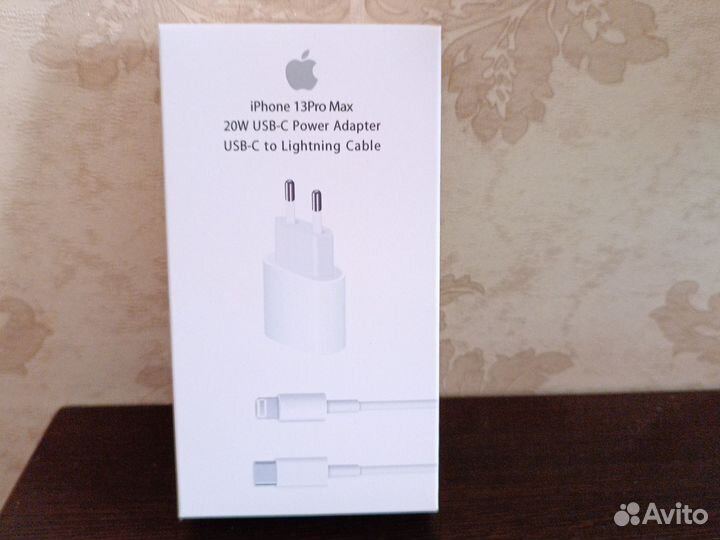 Блок быстрой зарядки iPhone