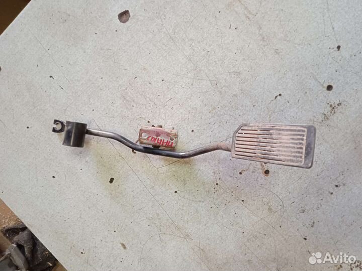 Педаль газа Nissan Sunny Ниссан Санни