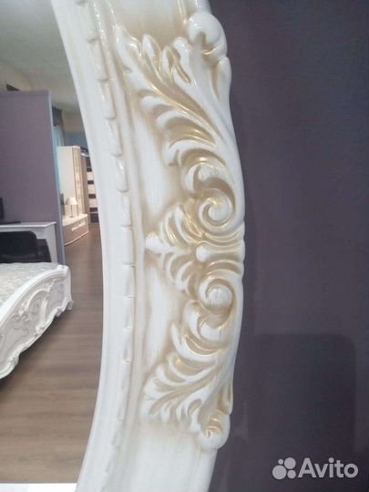 Зеркало настенное новое