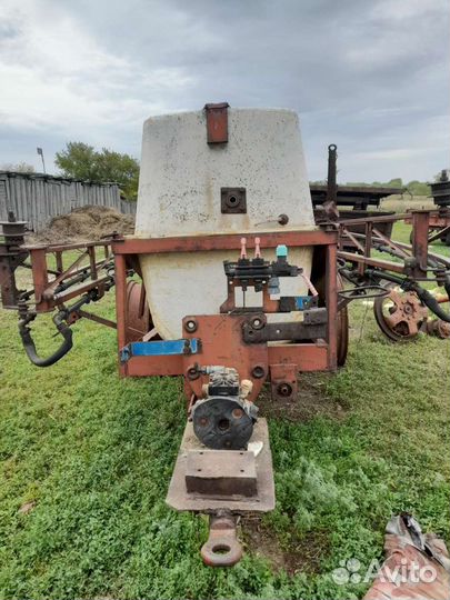 Разбрасыватель удобрений Агропромсельмаш А-116, 1999