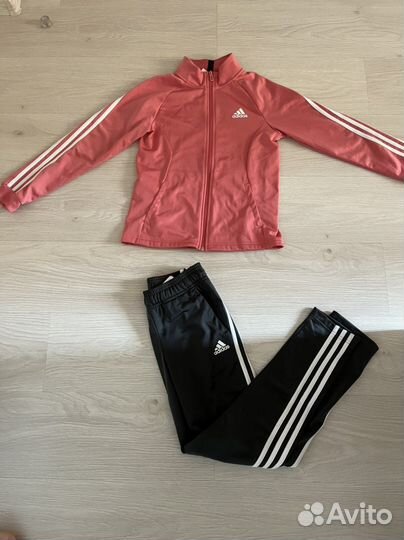 Спортивный костюм adidas 150
