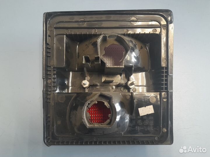 Фонарь задний внутренний левый audi 100/200 44 (19