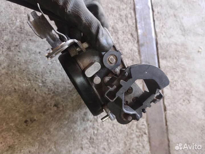 Дроссельная заслонка audi 2.6abc