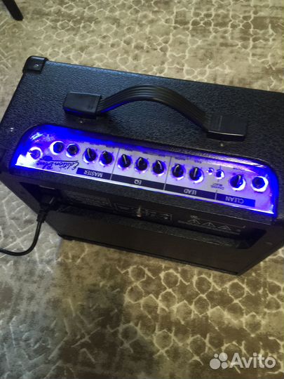 Комбоусилитель Hughes and Kettner