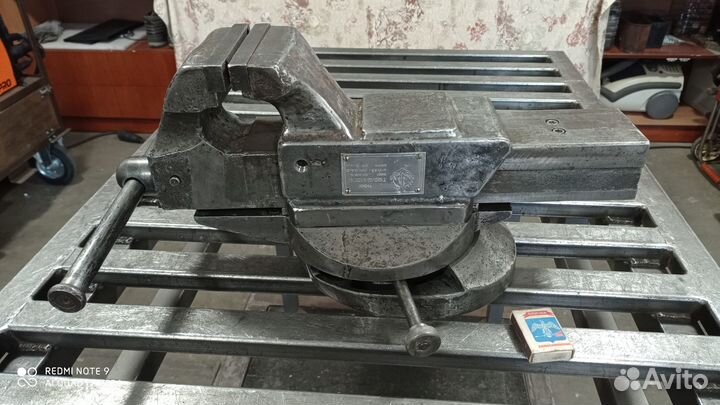 Тиски поворотные СССР