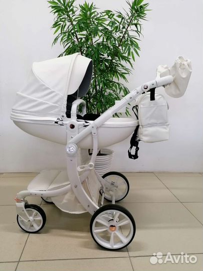 Новая коляска 3в1 Luxmom 608-2NEW/белоснежная кожа